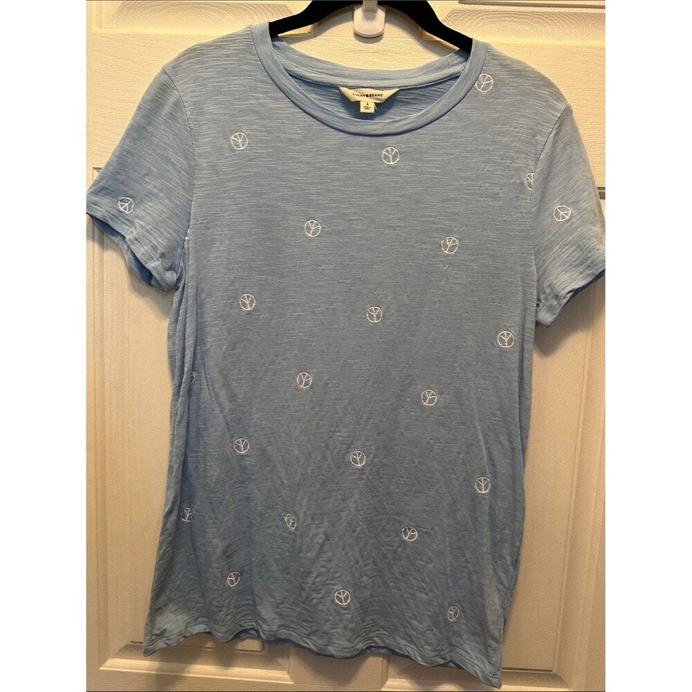 Lucky Brand Light Blue Short Sleeve Tee White Embroidered Peace Signs Size Small